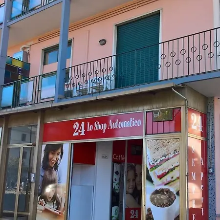 Al Corso Delle Terme, 191 아파트 아바노테르메